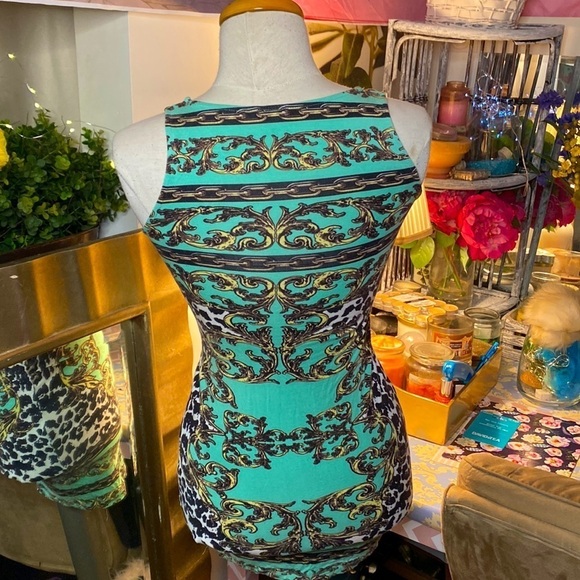 π· Buffalo David Bitton π· Sleeveless Green Gold Chain Geometric Pattern Dress - Picture 6 of 15